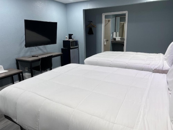 Surf City Inn & Suites image 34